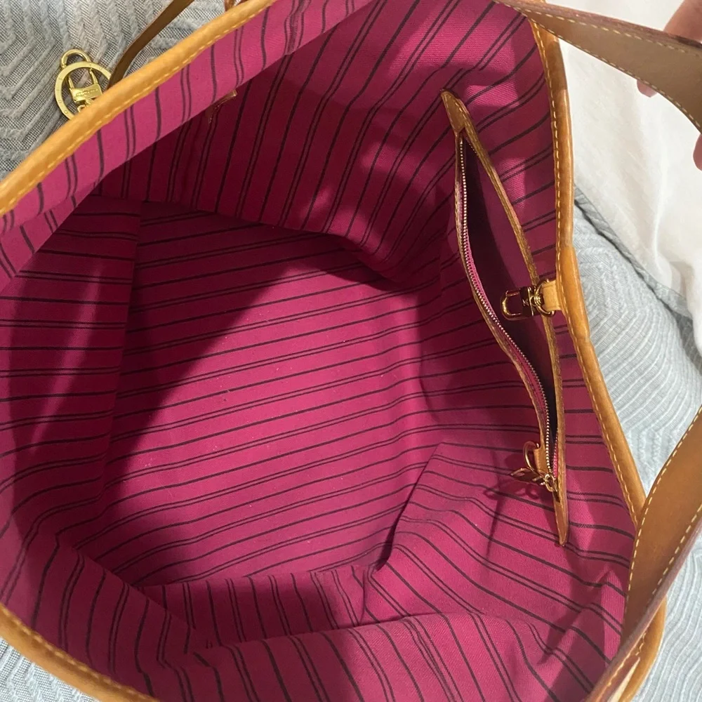 Authentic Louis Vuitton Delightful MM - Picture 10 of 16